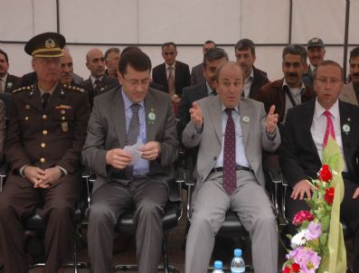 NURETTIN TOPÇU - Erzurum'da Ağaç Bayramı...