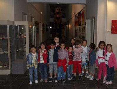 CANDEĞER YıLMAZ - Tabiat Tarihine 7'den 70'e Akın Var