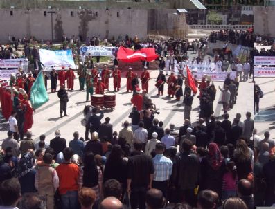 Anadolu Gençlik Derneği İstanbul'un Fethi'ni Canlandırdı