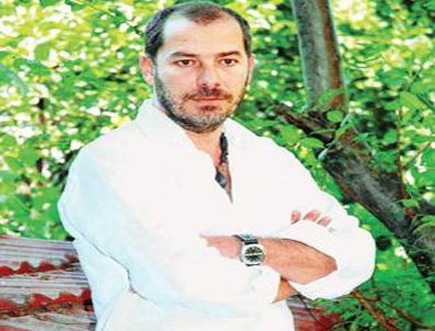 FİKRET KUŞKAN - Fikret Kuşkan'ın arabasından esrar çıktı!