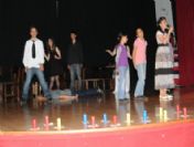 Foçalı Öğrencilerin Savaş Karşıtı Barış Şiirleri Tam Not Aldı