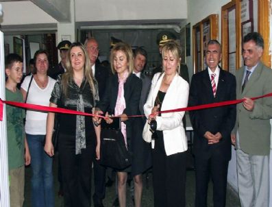 FIKRET AKOVA - Lise Öğrencilerinin Sergisi İlgi Gördü