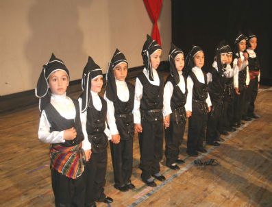 Yozgat Sakarya Anaokulu Öğrencilerinin Yıl Sonu Gösterileri Büyük Beğeni Topladı
