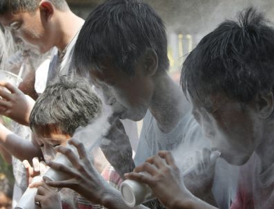 MANILA - Phılıppınes Saınt Rıta De Cascıa Feast Day Games