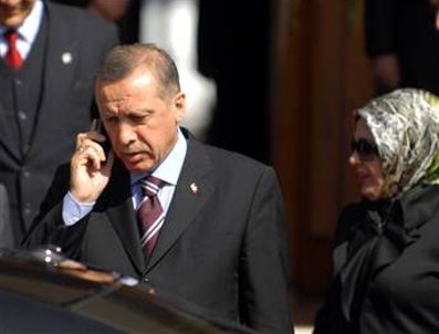 UAEK - Uranyum takasını telefonda görüştüler