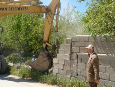 TAKVA - Van'da Yol Genişletme Çalışması