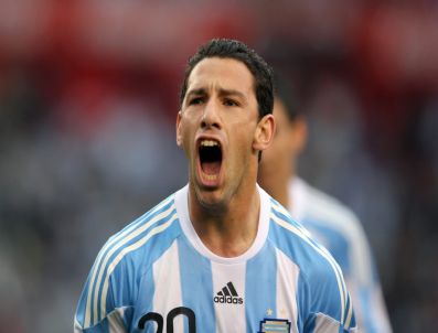 GONZALO HIGUAIN - Argentına Soccer South Afrıca 2010/frıendly