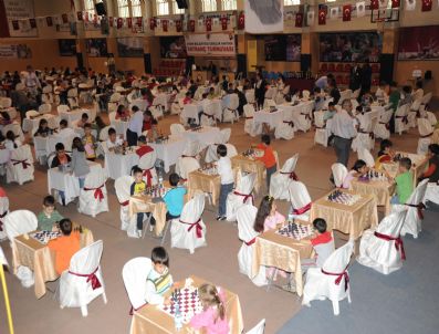 YEŞILDAĞ - Aydın Gençlik Haftası Satranç Turnuvası Sona Erdi