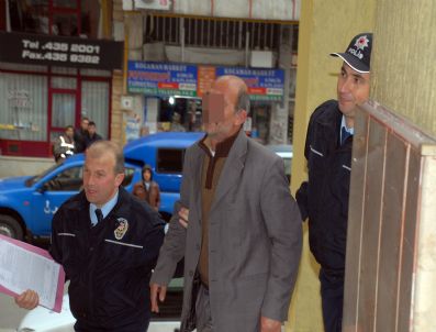 Samsun'da Bıçaklı Saldırı: 2 Yaralı