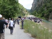 Tarsus'ta 250 Öğrenciye Kır Gezisi