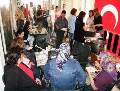 Bin 500 Kişiye Pilav Veayran İkram Ettiler