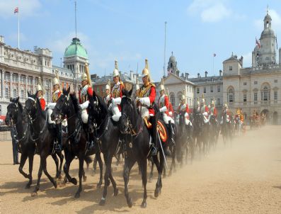 Brıtaın Polıtıcs Queen Openıng Speech Parlıament