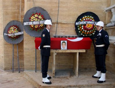 İSMAIL KARADAŞ - Hayatını Kaybeden Polis Memuru Memleketi Sivas'ta Son Yolculuğuna Uğurlandı
