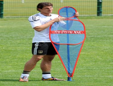 MARIO GOMEZ - Germany Soccer World Cup 2010 Preparatıons