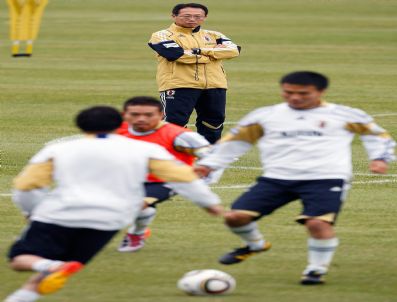 TAKESHI OKADA - Swıtzerland Soccer World Cup 2010 Preparatıons