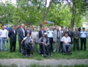 Uzundere'de Fiziksel Özürlü 3 Vatandaş'a Yardım