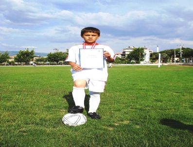 11 Yaşında Manisa'nın Penaltı Birincisi Oldu