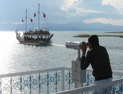 ANAMAS DAĞı - Beyşehir Gölü'nde Dürbünle Görsel Ziyafet
