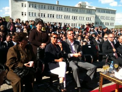 SADETTIN SARAN - Doğu Anadolu, Spor Salonlarıyla Donatılıyor