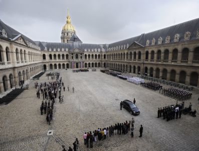 France Sarkozy Invalıdes