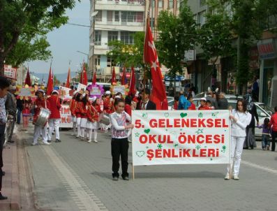 Kulu'da Okul Öncesi Eğitim Şenliği Yapıldı