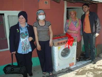 NIHAL AKAR - Öğrenciler Lösemi Hastası Kıza Çamaşır Makinası Aldı