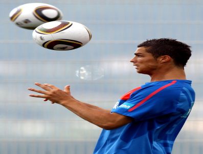 RAUL MEIRELES - Portugal Soccer Fıfa World Cup 2010