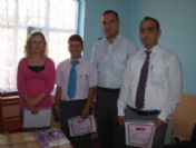 Selendi'de Üç Eğitimciye Takdir Belgesi
