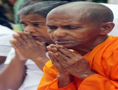 SRI LANKA - Srı Lanka Wesak Poya