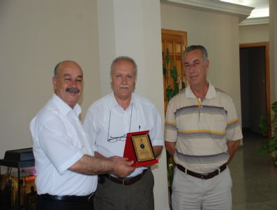 MEHMET ÜNAL - Duyarlı Kooperatifçilere Plaket