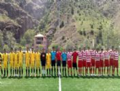 Gümüşhane Üniversitesi Voleybol Ve Futbol Şenlikleri Sona Erdi