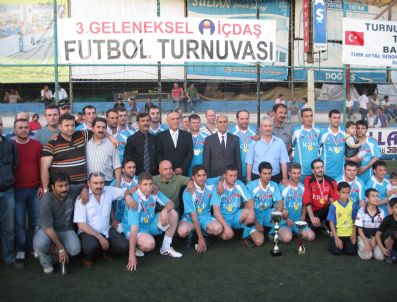 BAHIR ALTUNKAYA - İçdaş Futbol Turnuvasında Çelikhane Şampiyon Oldu