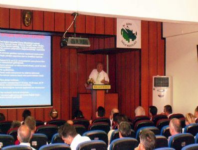 AHMET ŞAFAK - İyi Temizlenmeyen Havuzlar Hastalık Saçıyor