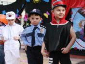 Minik Öğrenciler Velileri Heyecanlandırdı