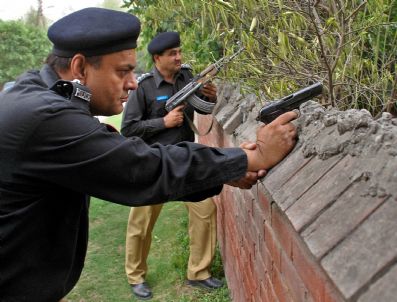 Pakıstan Lahore Attack Ahmedı Mosques
