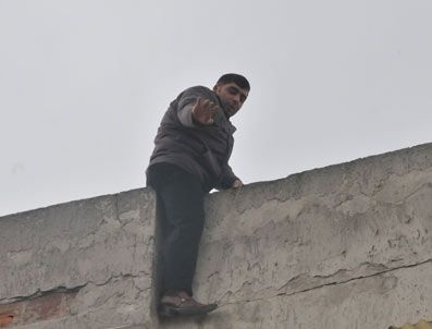 MUSTAFA AYHAN - Sakarya'da İntihar Girişimi