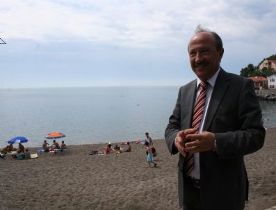 Belediye Başkanı Eşref, Kapuz Plajında İncelemelerde Bulundu