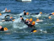 Çanakkale Boğazı'nda Müthiş Yüzme Yarışı