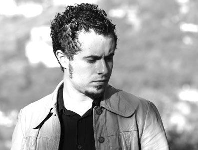 EMRE AYDIN - Facebook'da en çok dinlenen şarkı oldu