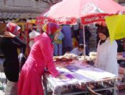 Hisarcık'ta Pazaryerinde Okul Yararına Kermes