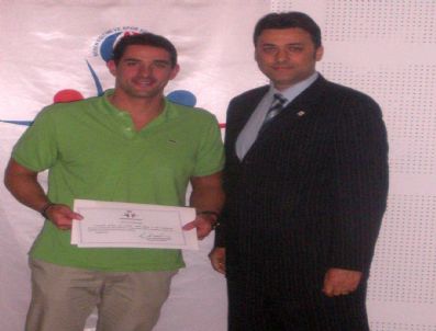 DERYA BÜYÜKUNCU - Milli Yüzücü Derya Büyükuncu Şöyleşiye Katıldı