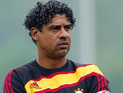 DOS SANTOS - Rijkaard yönetimi çıldırttı