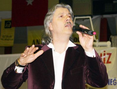 ERKAN MUTLU - Sivas Belediyesi Ve Dekder'den Erkan Mutlu Konseri