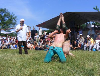 AYDıN MEMÜK - Alaplı'da Geleneksel Çöngelli Bahar Şenlikleri Yapıldı