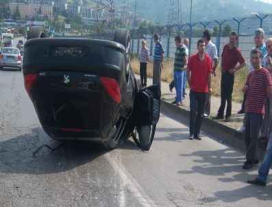 Aşırı Hız Yapan Otomobil Takla Atarak Durabildi