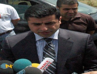 BENGI YıLDıZ - Bdp Genel Başkanı Selahattin Demirtaş, Son Günlerde Şehit Haberleri Ve İsrail'in Gemiye Saldırmasına İlişkin Açıklamalarda Bulundu