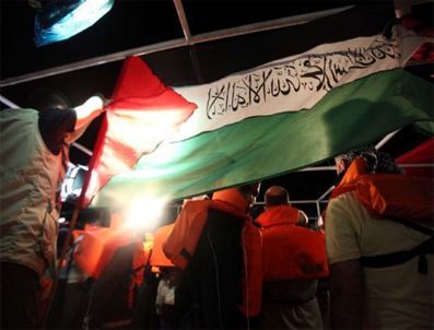 ABD KONSOLOSLUĞU - İsrail yardım gemisine saldırdı: 16 ölü