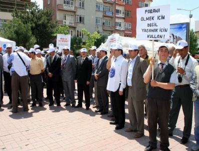 ALIM BARUT - Niğde'de Öğrenciler Sigarasız Dünya İçin Yürüdü