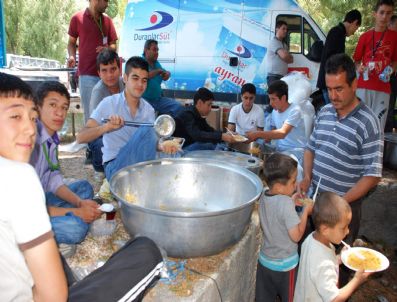 NEVZAT KORKMAZ - Partililer Şölende Buluştu