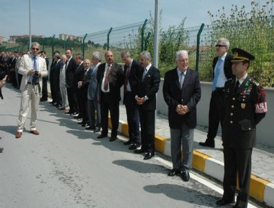 HÜSEYIN ATAK - Vali Büyük Göreve Başladı